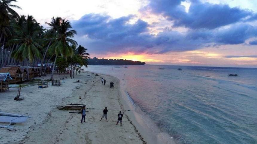 Pantai Kaluku